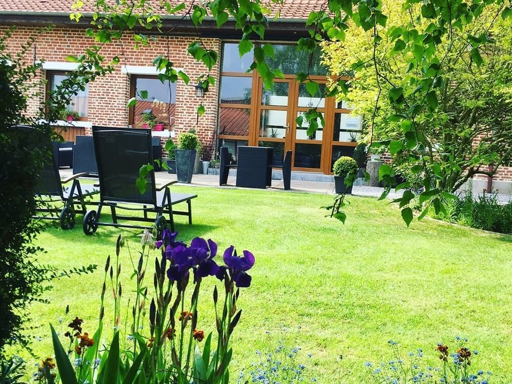 Au Coeur Des Hôtes Steenvoorde Buitenkant foto